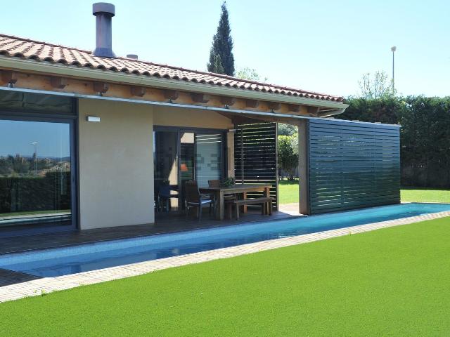 Chalet, Pals