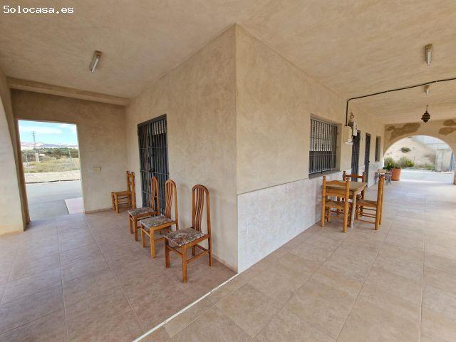 CHALET PARA ENTRAR A VIVIR EN LA ZONA ESTACION DEL AVE