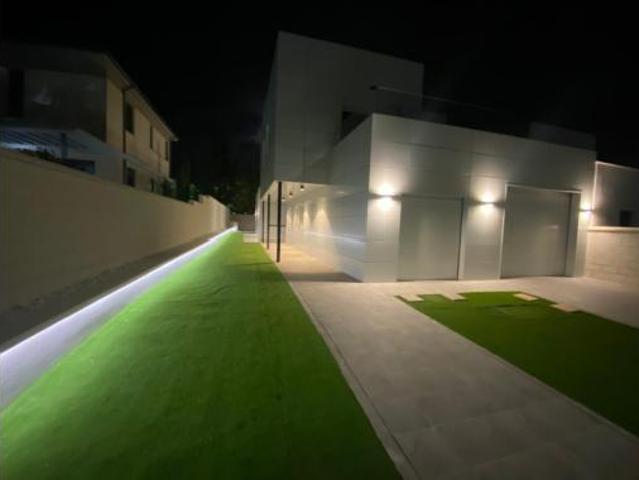 Chalet pareado Venta Carbajosa de la Sagrada, Urbanización Navahonda