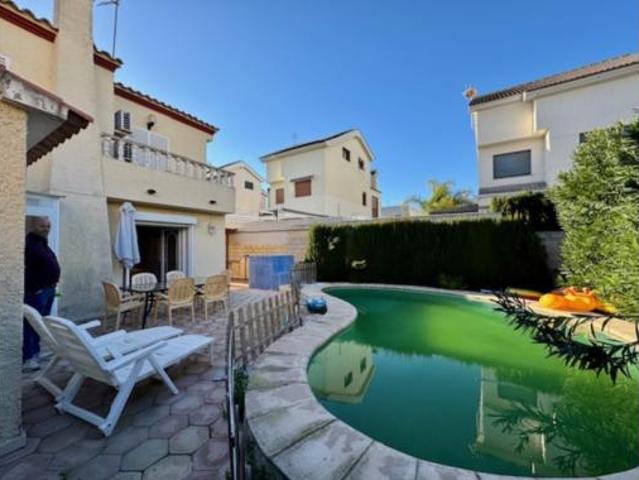 Chalet pareado Venta Daimús, Daimús