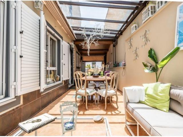 Chalet pareado de 4 plantas en Tegueste con jardín, barbacoa y vistas al Valle
