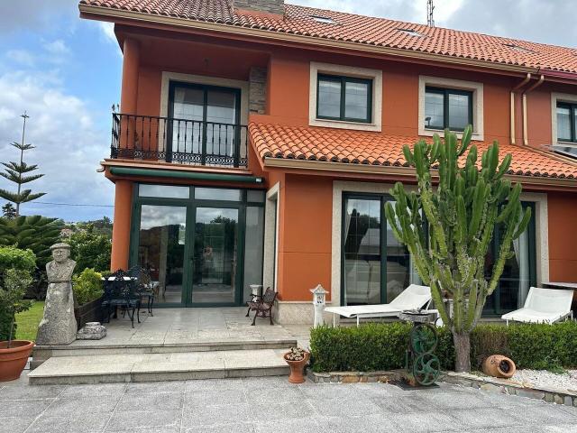 Chalet pareado en venta, A Coruña, La Coruña