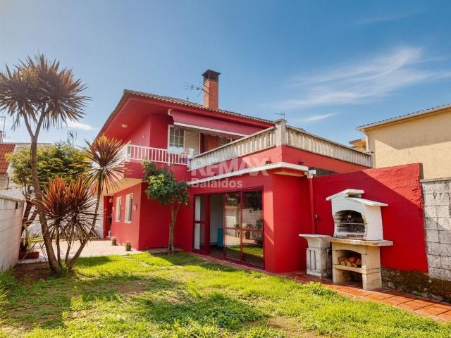 Chalet pareado en venta, Candéan, Vigo