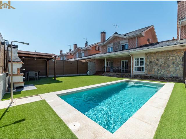 Chalet pareado en venta en El Señorío de Illescas