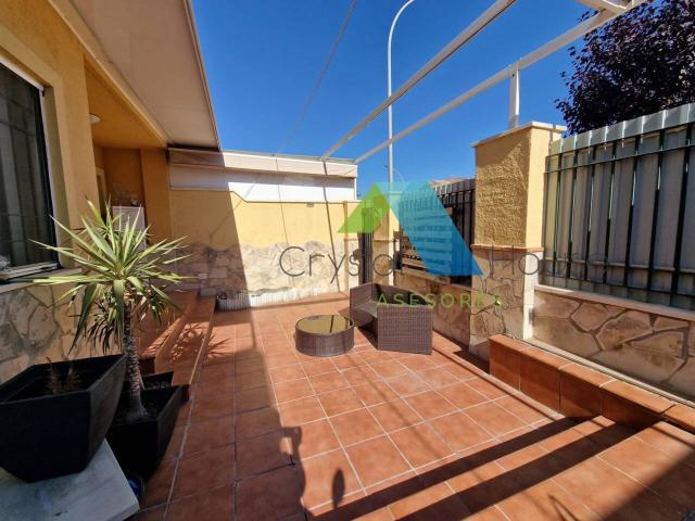 Chalet pareado en venta en Intelhorce