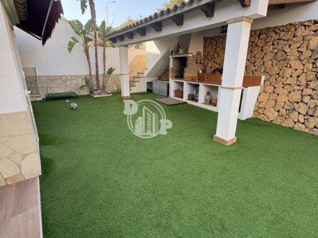 Chalet pareado en venta en La Nucia