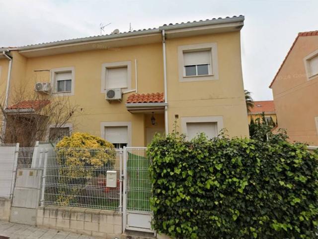 Chalet pareado en venta en Olías del Rey