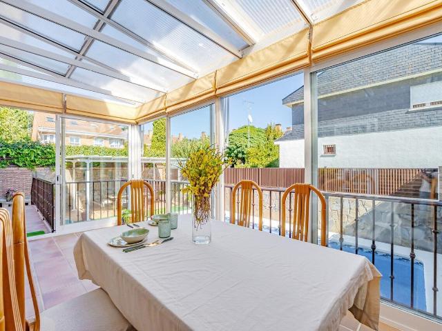 Chalet pareado en venta, Pozuelo de Alarcón, Madrid