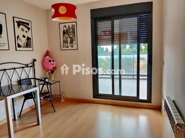 Chalet pareado en alquiler en Avinguda Pobla de Vallbona