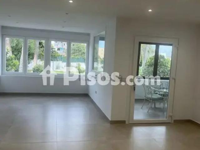 Chalet pareado en alquiler en Calle de Copacabana