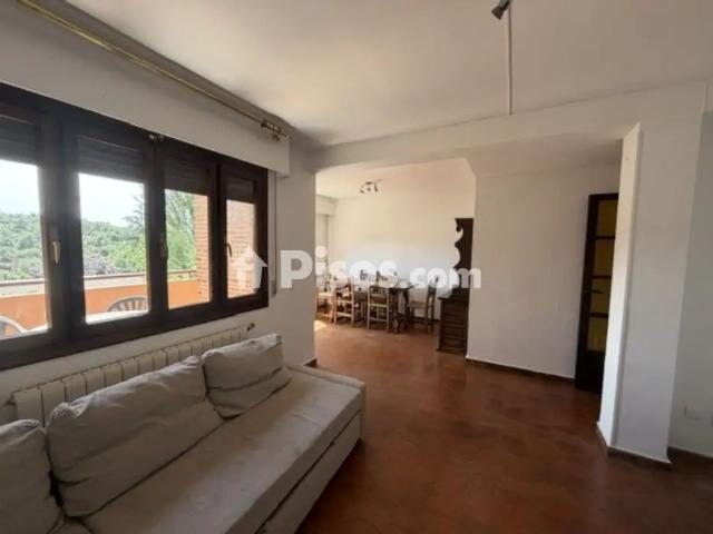 Chalet pareado en alquiler en Paseo del rio lozoya