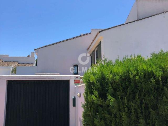 Chalet Pareado en alquiler en San Pedro Alcántara – Málaga | Gilmar