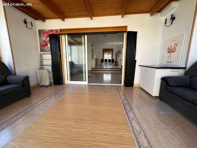 CHALET PAREADO EN BENIDORM
