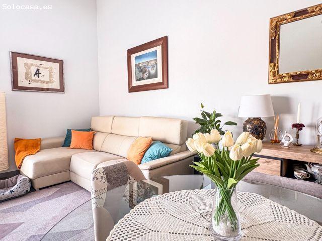 Chalet pareado en esquina con piscina privada, solárium y eficiencia energética A en Daya Nueva