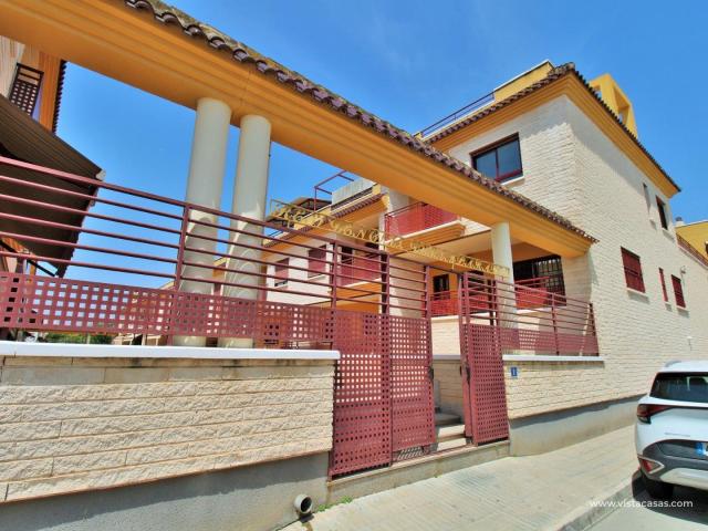 CHALET PAREADO EN LOS DESAMPARADOS ORIHUELA