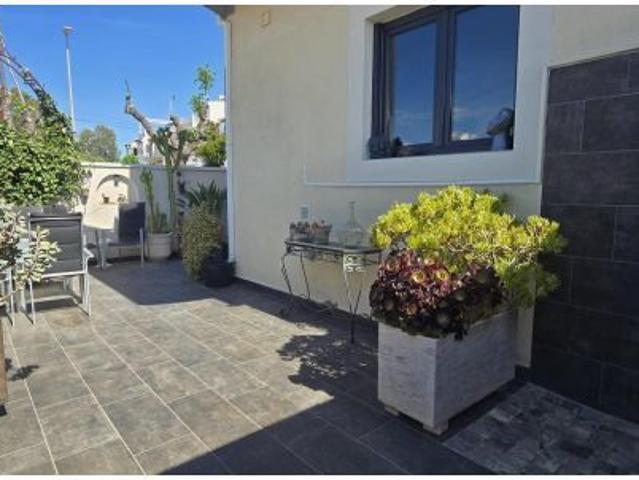 Chalet pareado exclusivo listo para entrar a vivir
