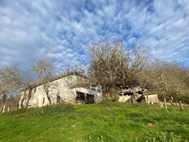 Chalet, Parres