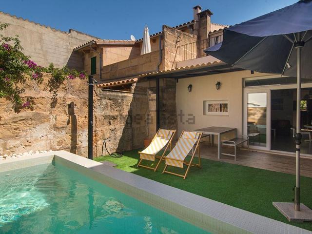 Chalet, Petra