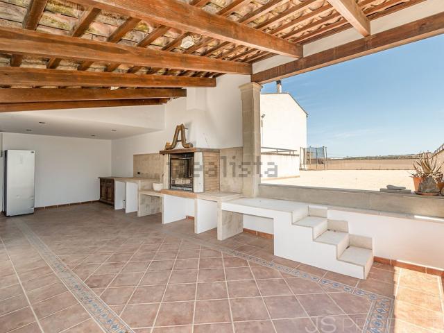 Chalet, Petra