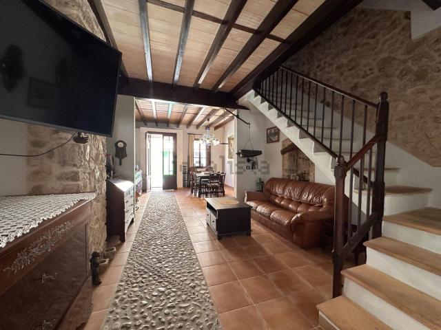 Chalet, Petra