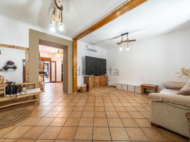 Chalet, Petra