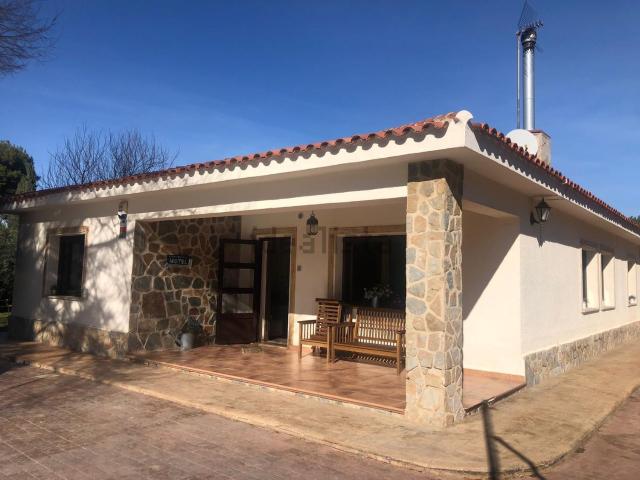 Chalet, Petrer