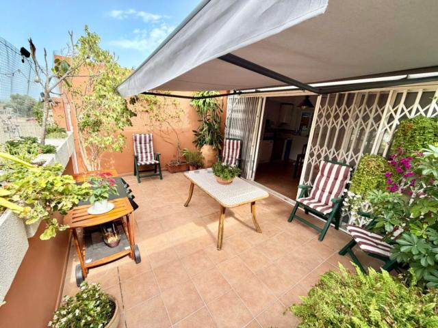 Chalet, Pego