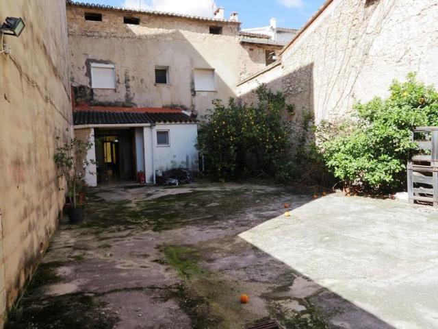 Chalet, Pego