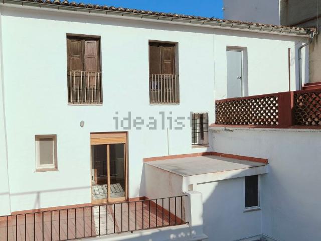 Chalet, Pego