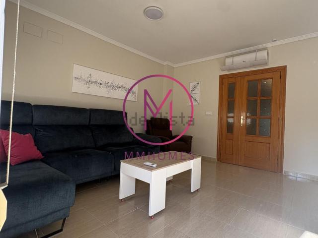 Chalet, Pego