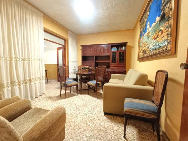 Chalet, Pego