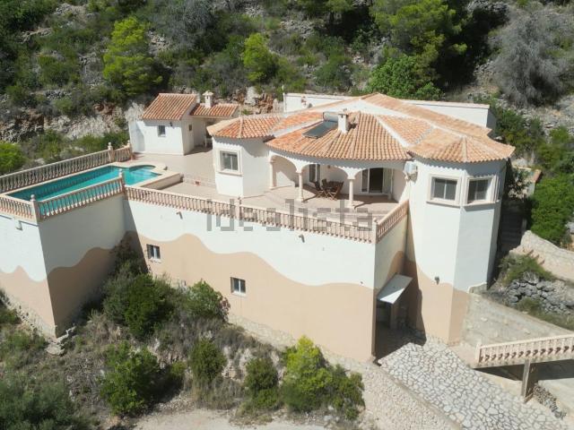 Chalet, Pego