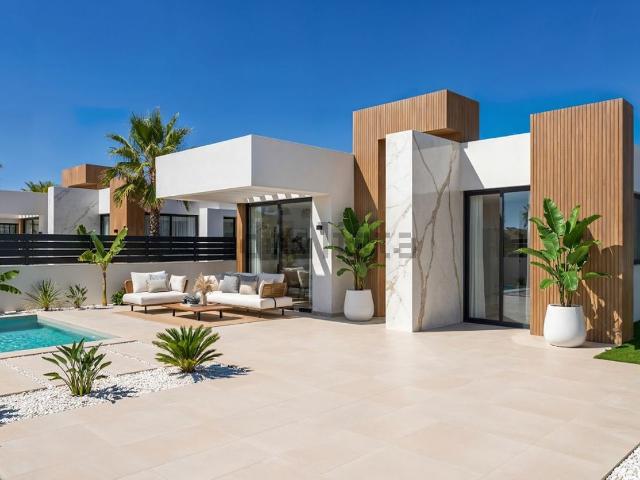 Chalet, Pego