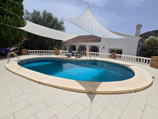 Chalet, Periana