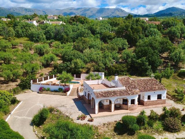 Chalet, Periana