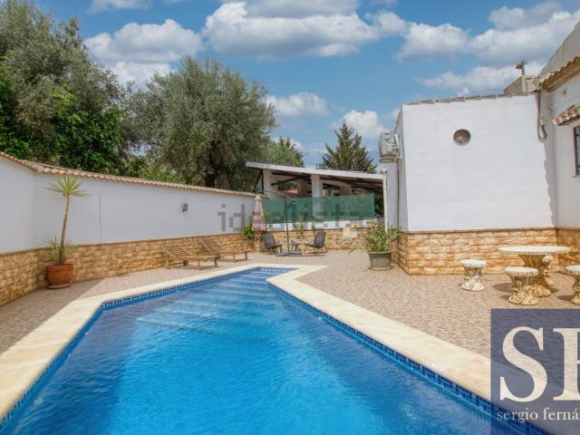 Chalet, Periana