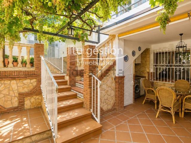 Chalet, Periana
