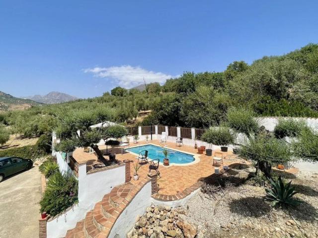 Chalet, Periana