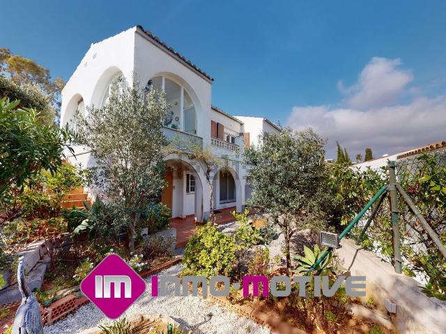 Chalet, Peñíscola