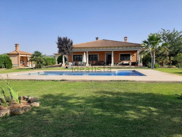 Chalet, Piedrabuena