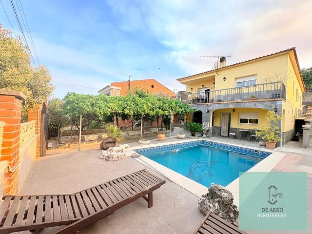 Chalet, Piera