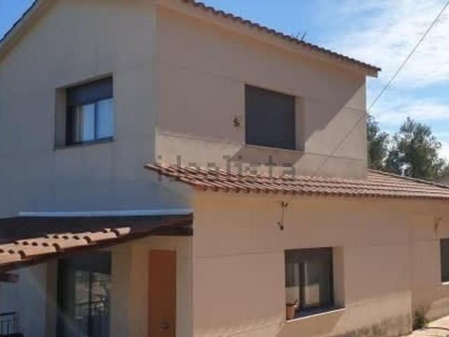 Chalet, Piera