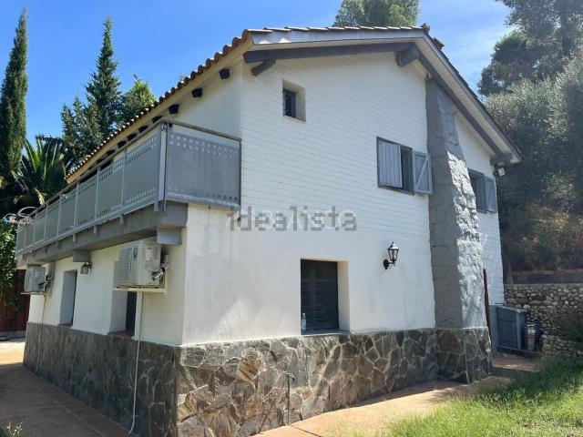 Chalet, Piera