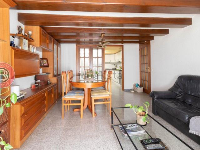 Chalet, Piera