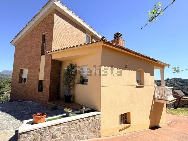 Chalet, Piera