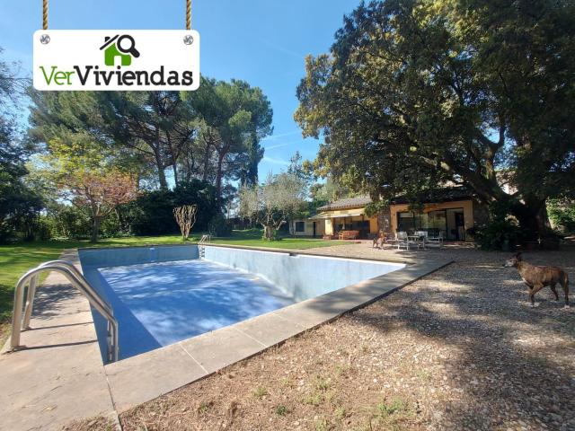 Chalet, Piera