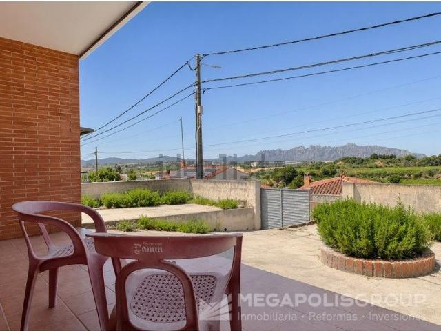Chalet, Piera