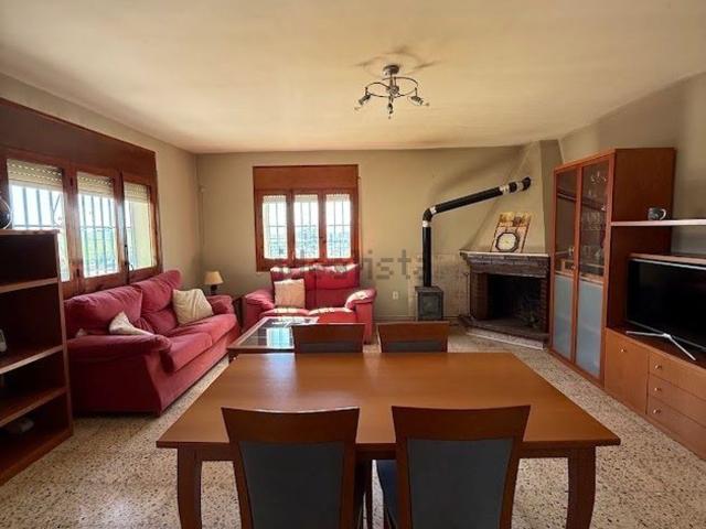 Chalet, Piera