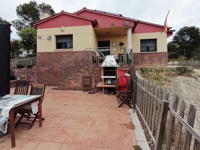 Chalet, Piera
