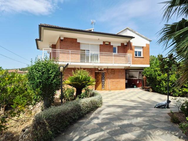 Chalet, Piera